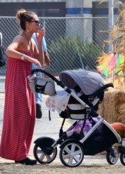 Jessica Alba and Family at The Pumpkin Patch