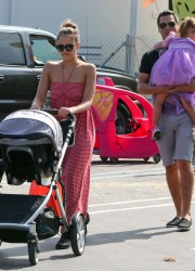 Jessica Alba and Family at The Pumpkin Patch