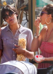Jessica Alba and Family at The Pumpkin Patch