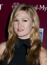 Julia Stiles at Skin Sense Gala