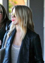 Julianne Hough - Shopping Candids at Brentwood