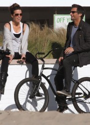 Kate Beckinsale in Tight Pants at Bike Ride in Los Angeles