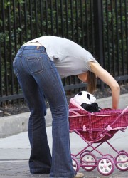 Katie Holmes Playing with Panda