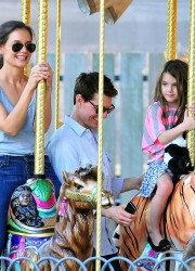 Katie Holmes, Suri and Tom Cruise at Schenley Plaza in Pittsburgh
