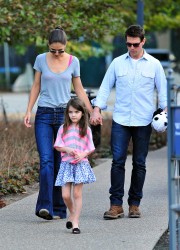 Katie Holmes, Suri and Tom Cruise at Schenley Plaza in Pittsburgh