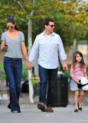 Katie Holmes, Suri and Tom Cruise at Schenley Plaza in Pittsburgh