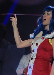 Katy Perry Performs at Sheffield Arena