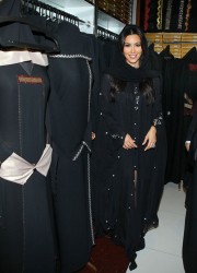 Kim Kardashian Wears a Burqa