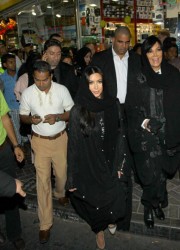 Kim Kardashian Wears a Burqa