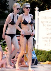 Kirsten Dunst in Bikini