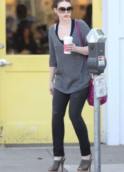 Michelle Trachtenberg In Beverly Hills