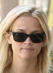 Reese Witherspoon in Beverly Hills