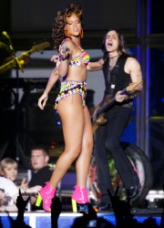 Rihanna Performs at LG Arena
