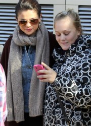 Selena Gomez Buying Flowers