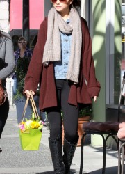 Selena Gomez Buying Flowers