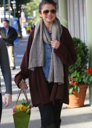Selena Gomez Buying Flowers