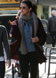 Selena Gomez Buying Flowers