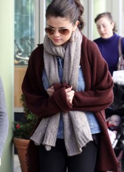 Selena Gomez Buying Flowers