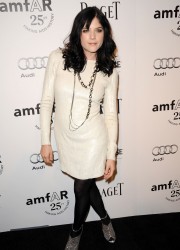 Selma Blair at amfAR