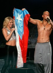 Shakira Performs at Coliseo de Puerto Rico