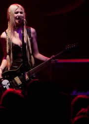 Taylor Momsen Performs at The Royal Oak Music Theatre