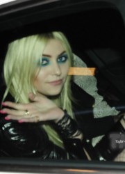 Taylor Momsen at STK Steakhouse in West Hollywood