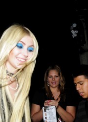 Taylor Momsen at STK Steakhouse in West Hollywood