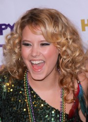 Taylor Spreitler Celebrates 18th Birthday