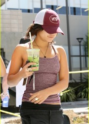 Vanessa Hudgens in Los Angeles