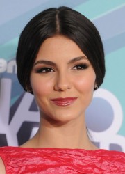Victoria Justice at TeenNick Halo Awards