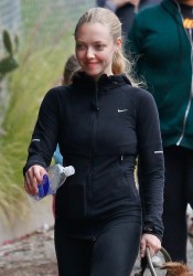 Amanda Seyfried Walks Her Dog