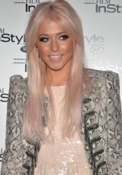 Amelia Lily