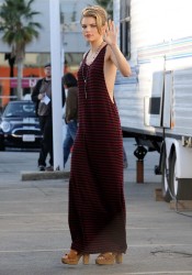 AnnaLynne McCord On 90210 Set in LA