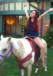 Ariana Grande Personal Twitter Photo