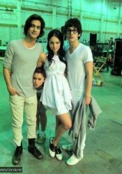Ariana Grande Personal Twitter Photo