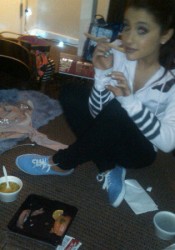Ariana Grande Personal Twitter Photo
