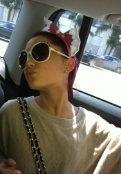 Ariana Grande Personal Twitter Photo