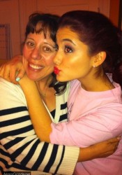 Ariana Grande Personal Twitter Photo