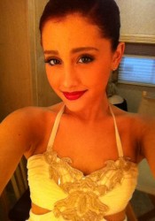 Ariana Grande Personal Twitter Photo