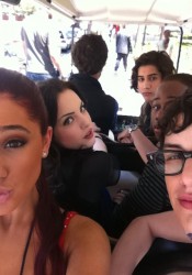 Ariana Grande Personal Twitter Photo