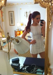 Ariana Grande Personal Twitter Photo