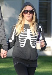 Ashley Tisdale Goes Out With Her Boyfriend in LA