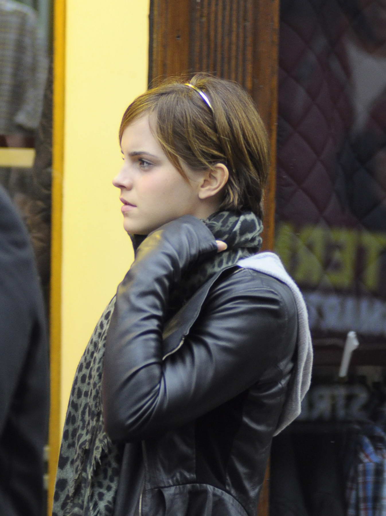 Emma-Watson-Screening-of-The-Rum-Diary-3.jpg