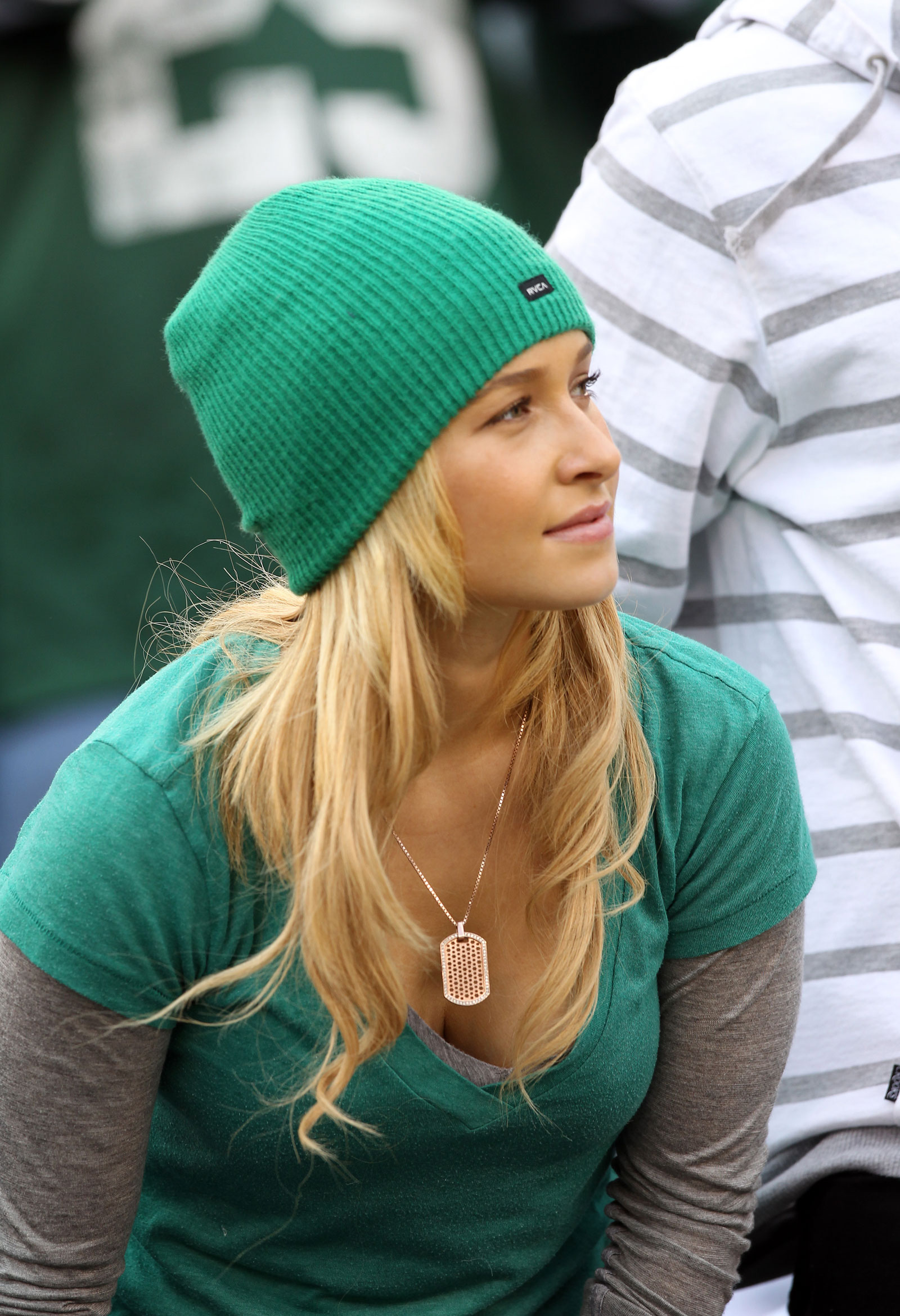 Hayden Panettiere At New York Jets Game In New Jersey HawtCelebs