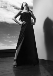 Kate Beckinsale Covers Flaunt Magazine