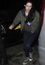Kristen Stewart and Robert Pattinson head to Camden