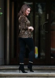 Kylie Minogue Arriving at Abbey Road Studios in London