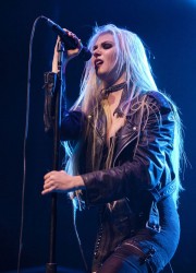 Taylor Momsen