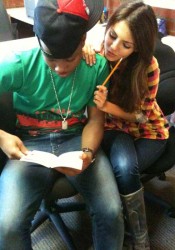 Victoria Justice Private Twitter Photo