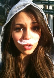 Victoria Justice Private Twitter Photo